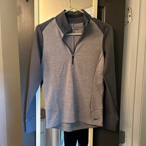 Nike Two-Tone Gray Quarter-Zip Top